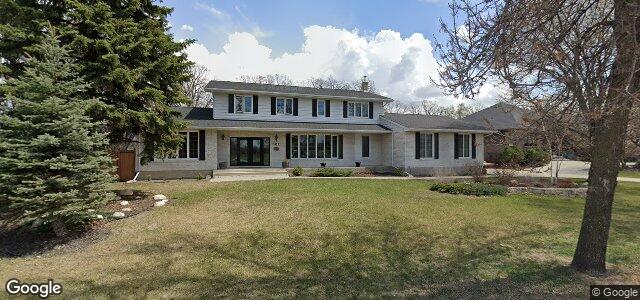 Photo of 301 Shaftesbury Boulevard in Winnipeg, Manitoba