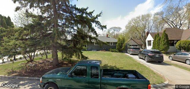 Larawan ng 320 Kelvin Boulevard sa Winnipeg, Manitoba