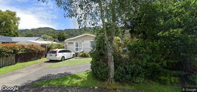 Larawan ng 37 Holdsworth Avenue sa Winnipeg, Manitoba