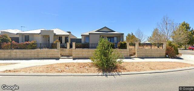 Larawan ng 4 Holdsworth Avenue sa Winnipeg, Manitoba