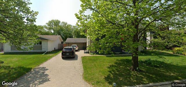 Larawan ng 42 Cuthbertson Avenue sa Winnipeg, Manitoba