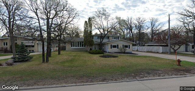 Photo of 427 Shaftesbury Boulevard in Winnipeg, Manitoba