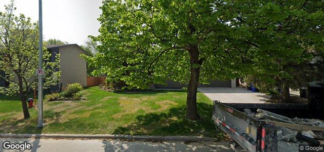 Larawan ng 46 Cuthbertson Avenue sa Winnipeg, Manitoba