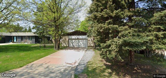 Larawan ng 50 Folkestone Boulevard sa Winnipeg, Manitoba