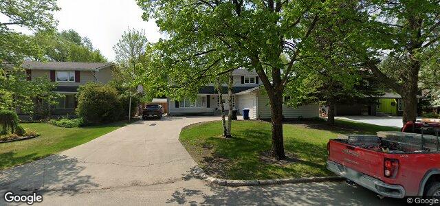 Larawan ng 54 Cuthbertson Avenue sa Winnipeg, Manitoba