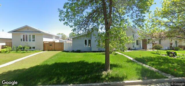 Larawan ng 10 Barnham Crescent sa Winnipeg, Manitoba