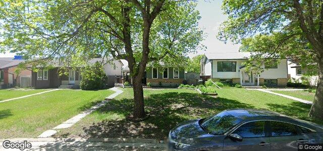 Larawan ng 10 Groverdale Avenue sa Winnipeg, Manitoba
