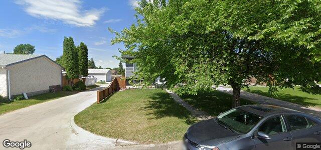 Larawan ng 10 Sumter Crescent sa Winnipeg, Manitoba