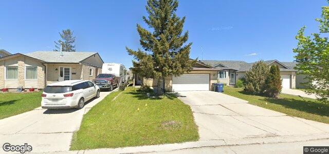 Larawan ng 102 Barnham Crescent sa Winnipeg, Manitoba