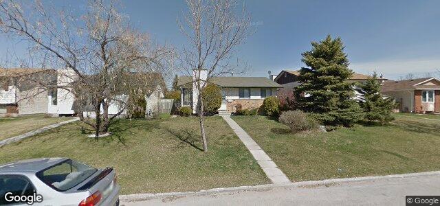 Larawan ng 102 Sumter Crescent sa Winnipeg, Manitoba