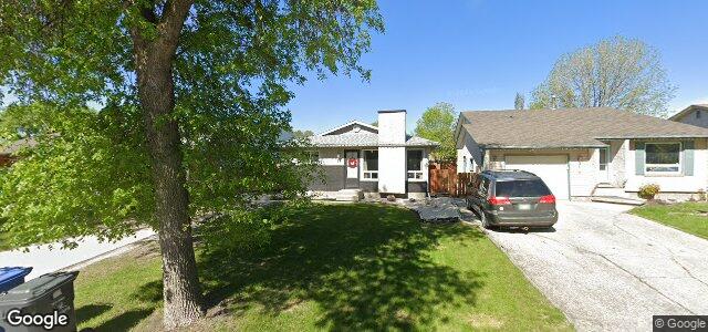 Larawan ng 11 Montbrook Road sa Winnipeg, Manitoba