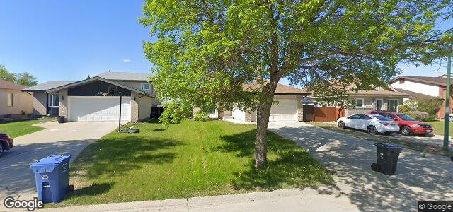 Larawan ng 111 Poplynn Drive sa Winnipeg, Manitoba