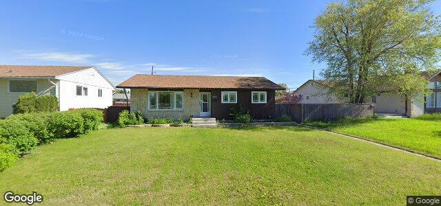 Larawan ng 111 Ringel Avenue sa Winnipeg, Manitoba