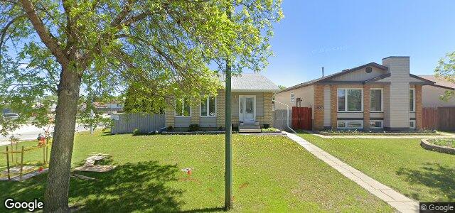 Photo of 112 Birchlynn Bay in Winnipeg, Manitoba