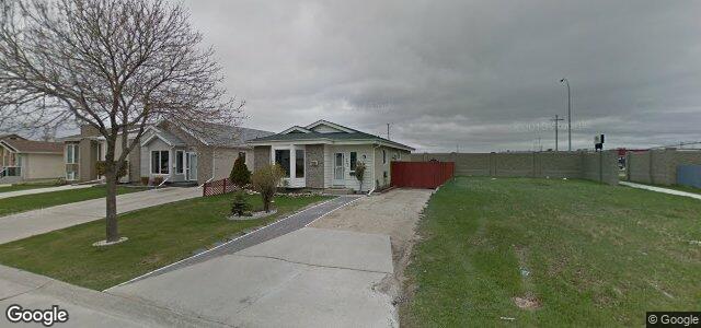 Larawan ng 122 Barnham Crescent sa Winnipeg, Manitoba