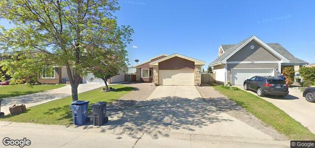 Larawan ng 131 Poplynn Drive sa Winnipeg, Manitoba