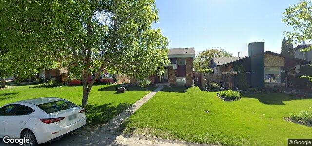 Larawan ng 14 Montbrook Road sa Winnipeg, Manitoba