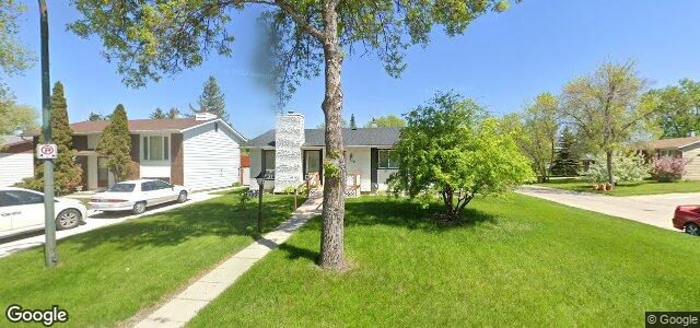 Larawan ng 142 Sanderson Avenue sa Winnipeg, Manitoba