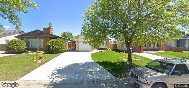 Larawan ng 15 Birchlynn Bay sa Winnipeg, Manitoba