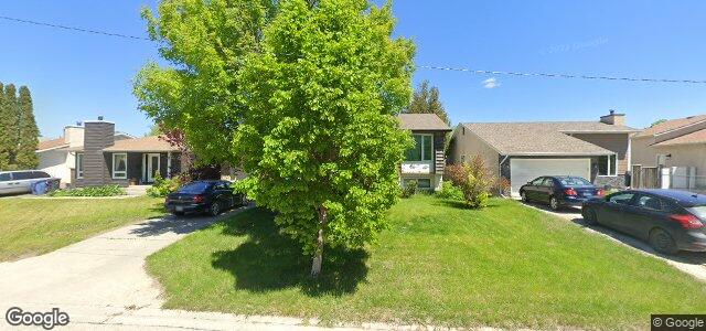 Larawan ng 15 Clovermead Road sa Winnipeg, Manitoba