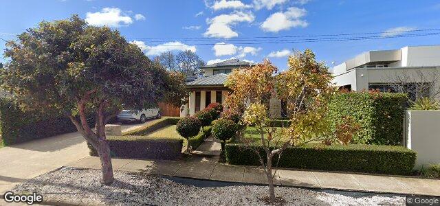 Larawan ng 15 Hunt Avenue sa Winnipeg, Manitoba