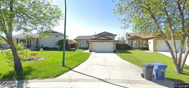 Larawan ng 15 Poplynn Drive sa Winnipeg, Manitoba