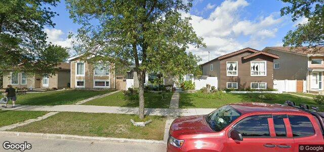 Larawan ng 151 Lucas Avenue sa Winnipeg, Manitoba