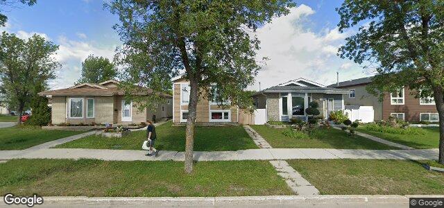 Larawan ng 155 Lucas Avenue sa Winnipeg, Manitoba