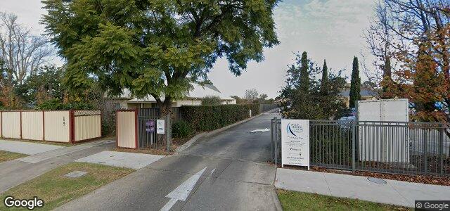 Larawan ng 16 Inglis Street sa Winnipeg, Manitoba