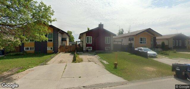 Larawan ng 162 Weitzel Street sa Winnipeg, Manitoba