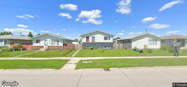 Photo of 1755 Manitoba Avenue in Winnipeg, Manitoba