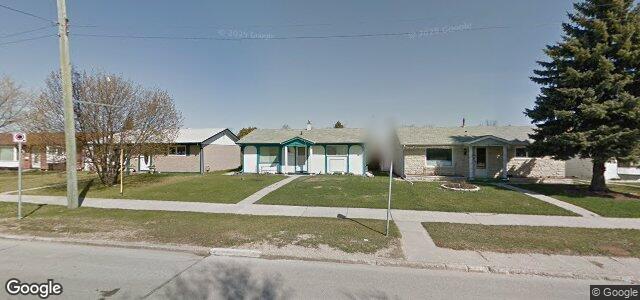 Larawan ng 1795 Manitoba Avenue sa Winnipeg, Manitoba