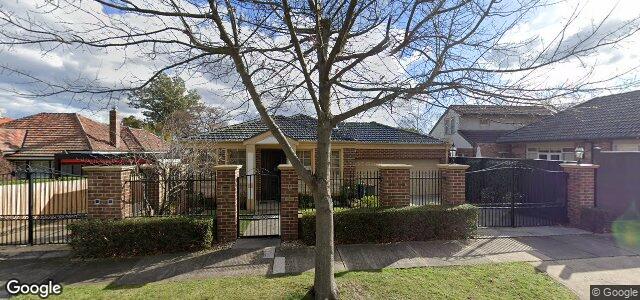 Larawan ng 18 Aylmer Street sa Winnipeg, Manitoba