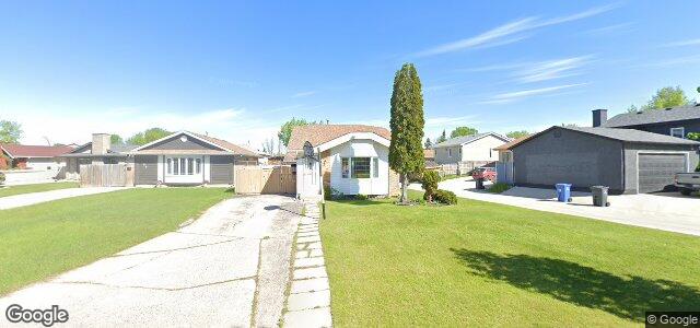 Larawan ng 18 Poplynn Drive sa Winnipeg, Manitoba