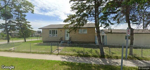 Photo of 1830 Manitoba Avenue in Winnipeg, Manitoba