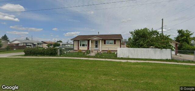 Larawan ng 1875 Selkirk Avenue sa Winnipeg, Manitoba