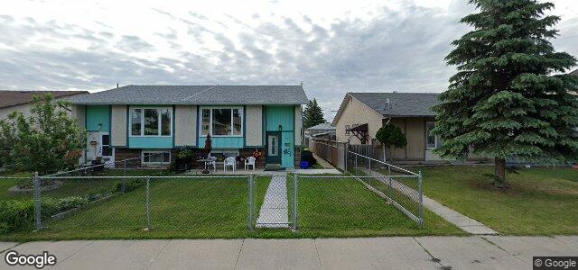 Larawan ng 19 Code Street sa Winnipeg, Manitoba