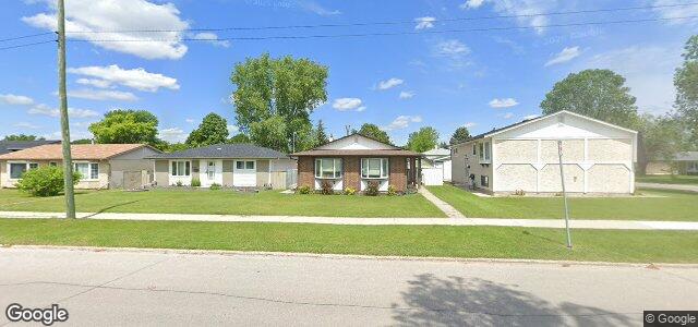 Larawan ng 1905 Manitoba Avenue sa Winnipeg, Manitoba