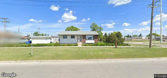 Larawan ng 1979 Selkirk Avenue sa Winnipeg, Manitoba