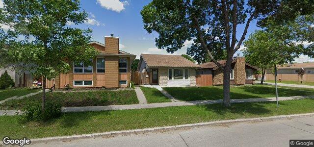 Larawan ng 1991 Burrows Avenue sa Winnipeg, Manitoba