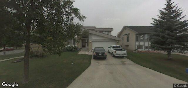 Larawan ng 2 Palms Boulevard sa Winnipeg, Manitoba