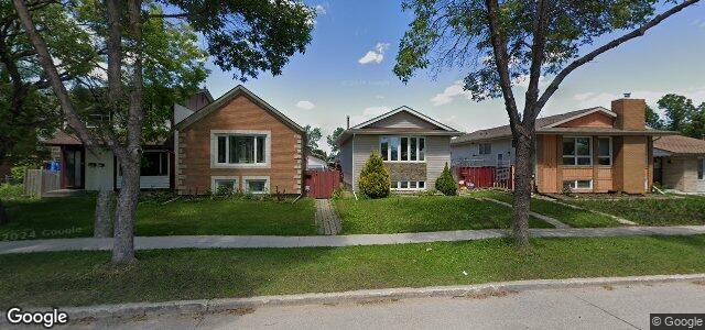 Larawan ng 2003 Burrows Avenue sa Winnipeg, Manitoba