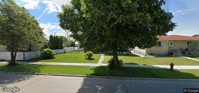 Larawan ng 2016 Manitoba Avenue sa Winnipeg, Manitoba