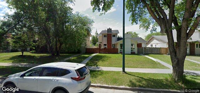 Larawan ng 2022 Burrows Avenue sa Winnipeg, Manitoba