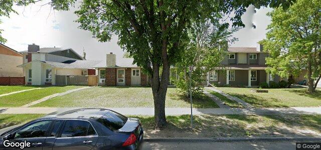 Larawan ng 2028 Burrows Avenue sa Winnipeg, Manitoba