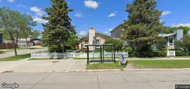 Larawan ng 2055 Burrows Avenue sa Winnipeg, Manitoba