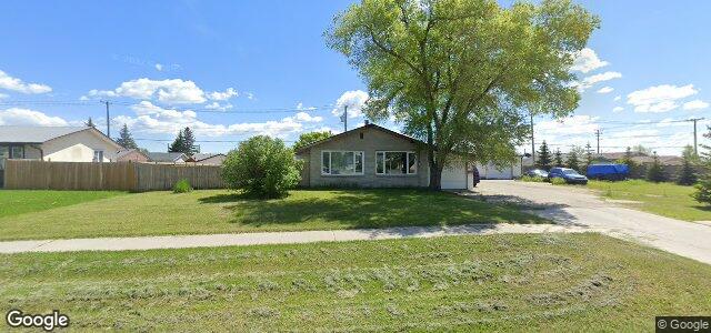 Larawan ng 2065 King Edward Street sa Winnipeg, Manitoba