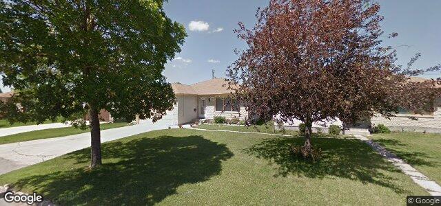 Larawan ng 2067 Manitoba Avenue sa Winnipeg, Manitoba