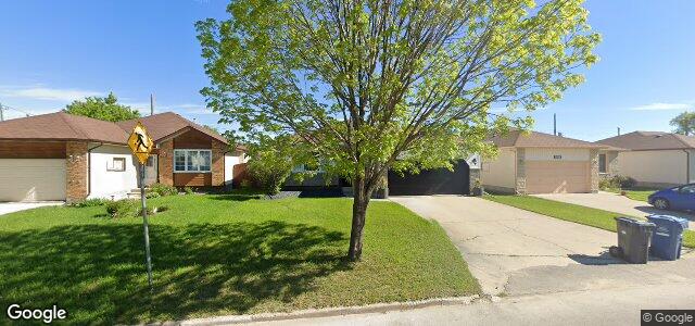 Larawan ng 2071 Manitoba Avenue sa Winnipeg, Manitoba