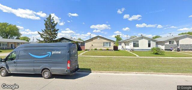 Larawan ng 2074 King Edward Street sa Winnipeg, Manitoba